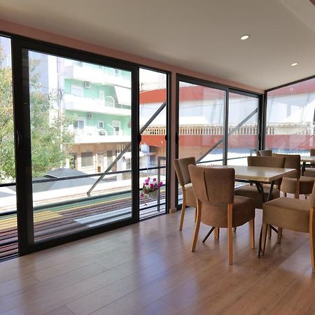 Eden Hotel Sarande Bagian luar foto