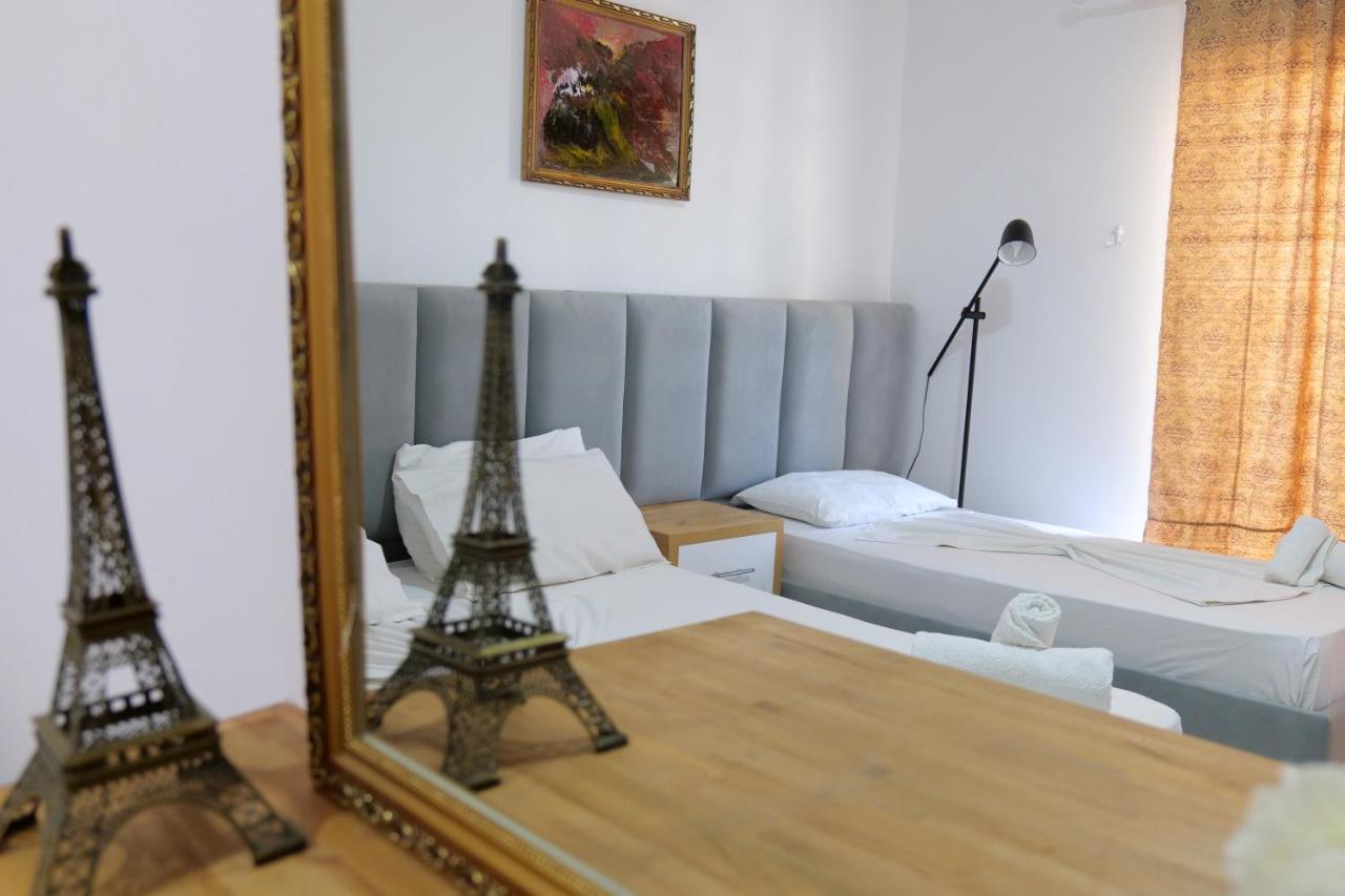 Eden Hotel Sarande Bagian luar foto