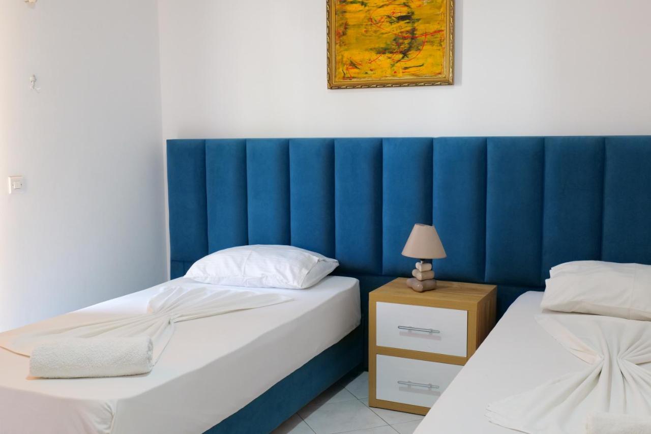 Eden Hotel Sarande Bagian luar foto