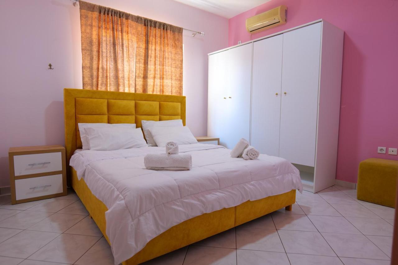 Eden Hotel Sarande Bagian luar foto