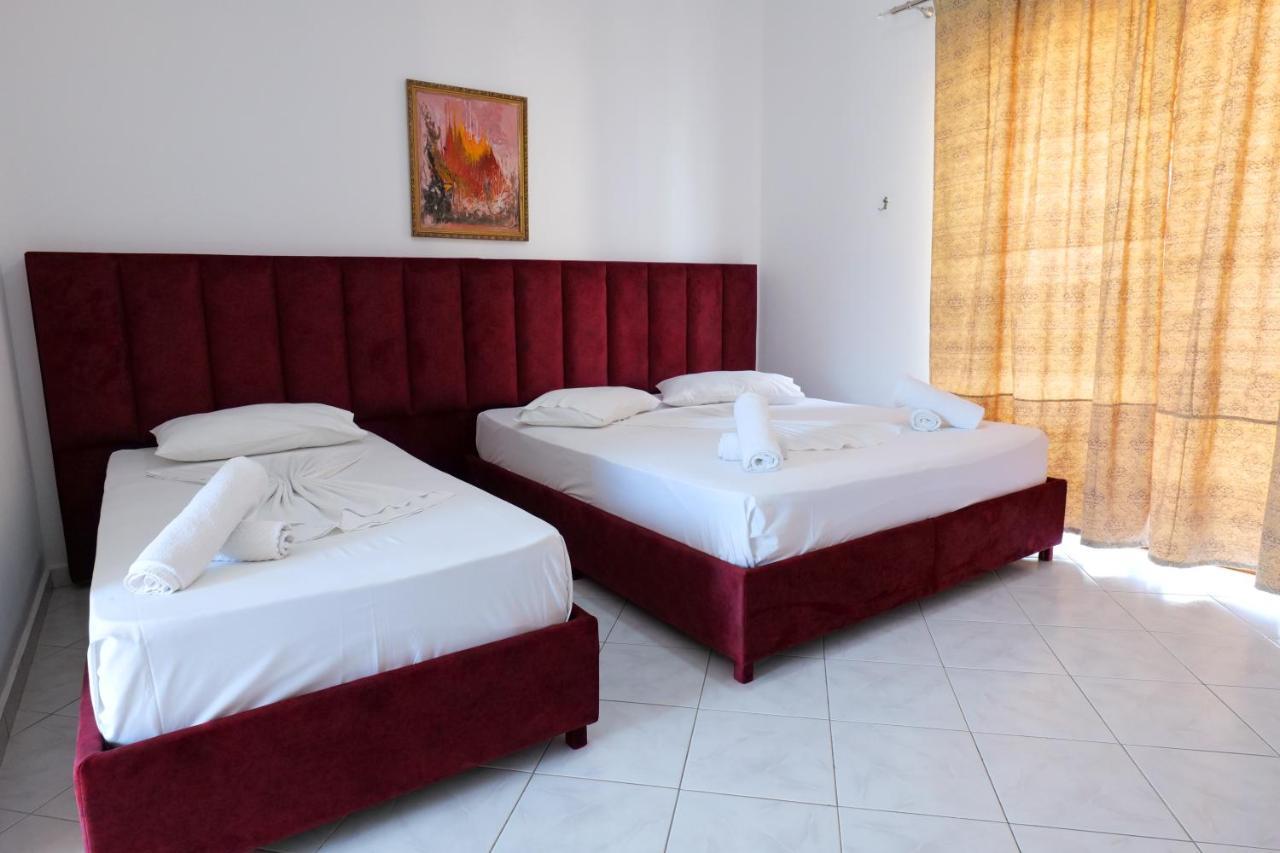 Eden Hotel Sarande Bagian luar foto