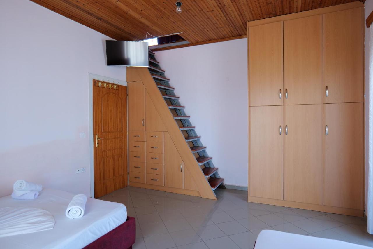 Eden Hotel Sarande Bagian luar foto